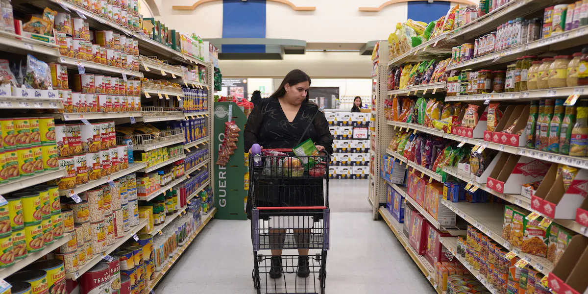 Judge questions the Trump administration’s plan to suspend SNAP benefits for millions