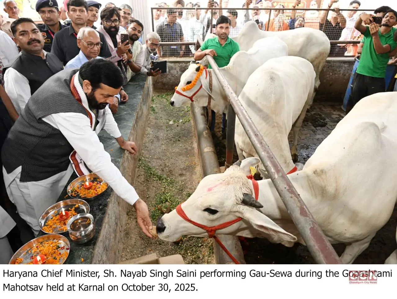 CM Announces Rs 21 lakh grant for the Gaushala from his discretionary fund