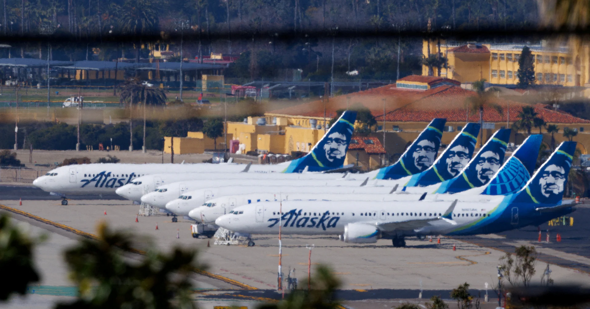 Alaska Airlines says website, app down amid global Azure outage - Reuters