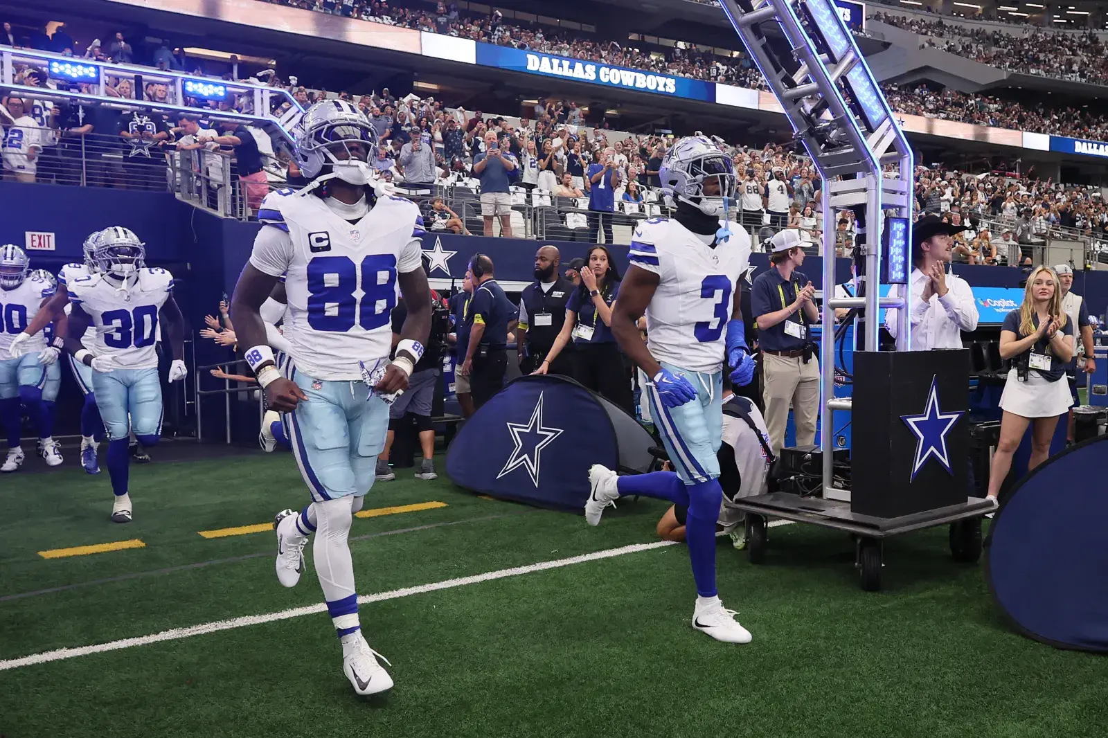 CeeDee Lamb Makes Feelings Known on George Pickens' Cowboys Future