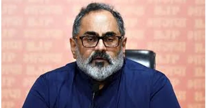 പിണറായിക്ക് പെട്ടെന്ന് പാവങ്ങളെ ഓര്മ വന്നു; പ്രഖ്യാപനങ്ങള് തെരഞ്ഞെടുപ്പ് തട്ടിപ്പ്, ആയുഷ്മാന് ഭാരത് പദ്ധതി നടപ്പിലാക്കണം : രാജീവ് ചന്ദ്രശേഖര്