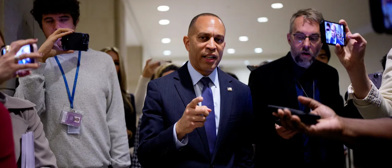 Hakeem Jeffries Digs In His Heels Further As Major Airlines, Unions Call For End To Schumer-Caused Shutdown