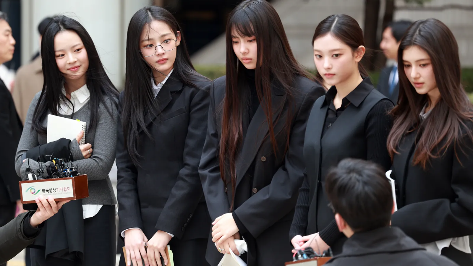 NewJeans Loses Record Label Contract Lawsuit With HYBE Subsidiary Ador