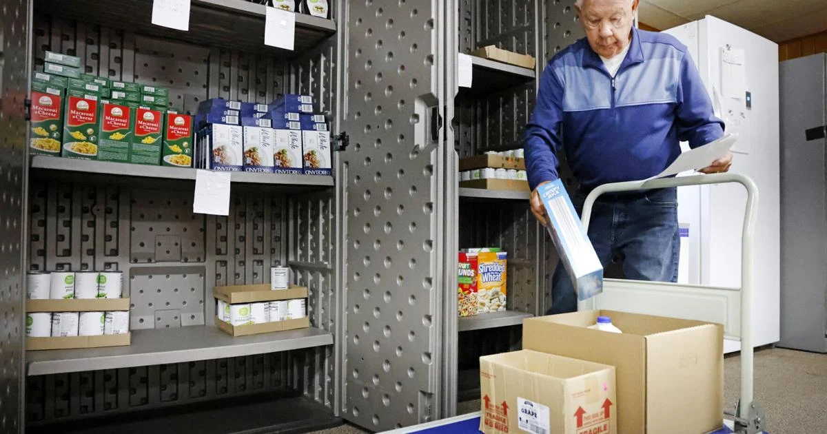 Quad-Cities food pantries, meal sites prep for SNAP cutoff
