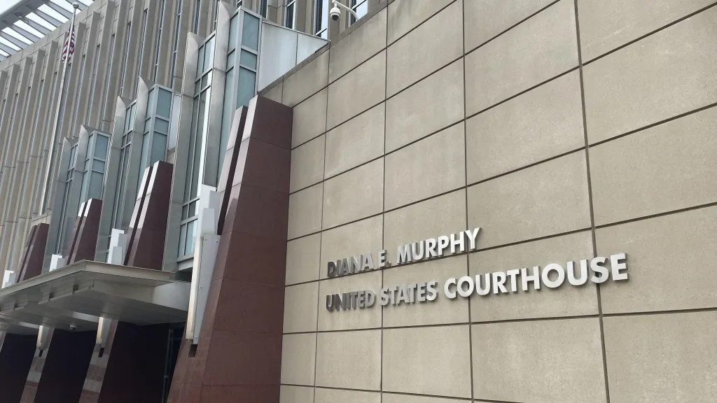 Federal agent admits recording sex acts with teen girl