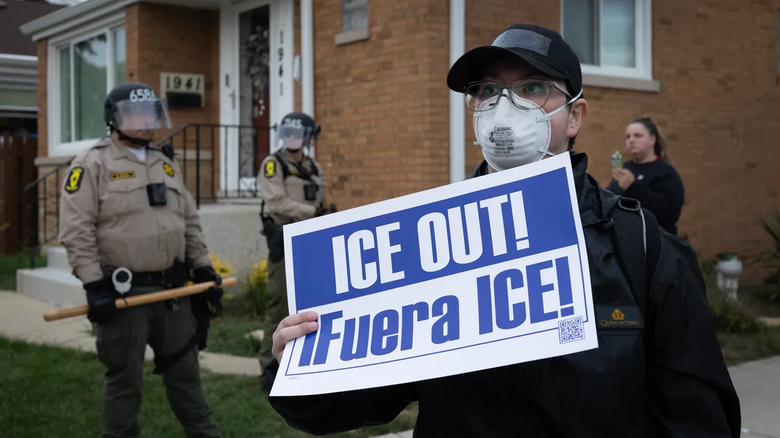 Chicago Major Asks ICE To Pause Operations On Halloween