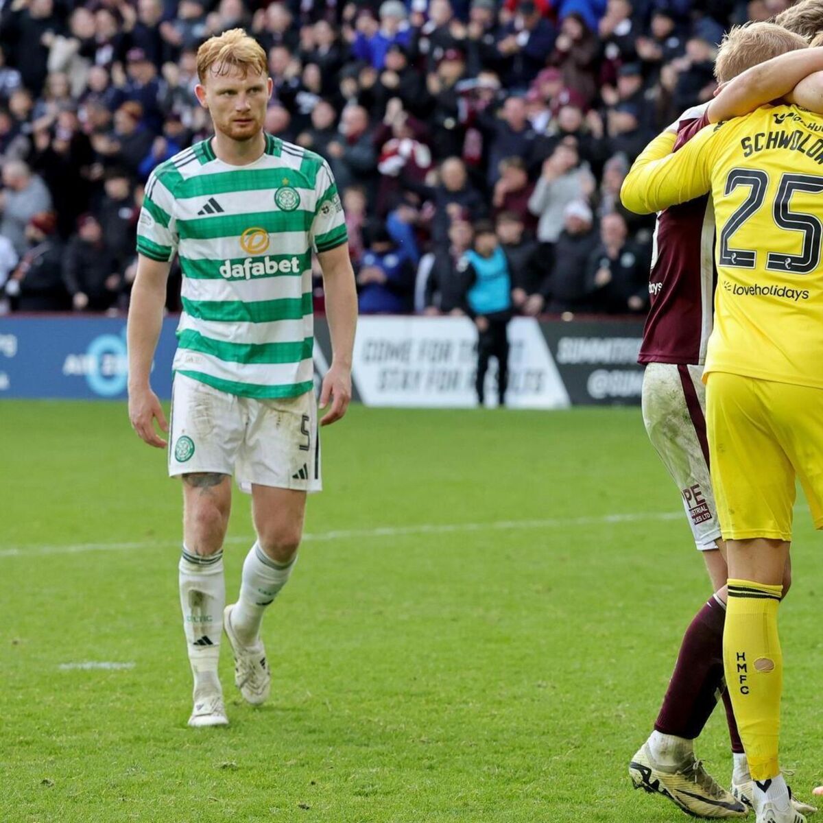 McInnes insists Celtic hold aces but Hearts have strong hand after moving eight clear