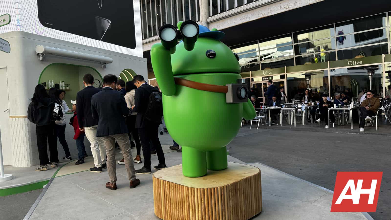 Android 17 Will Put Full-Screen Apps on Your Always-On Display