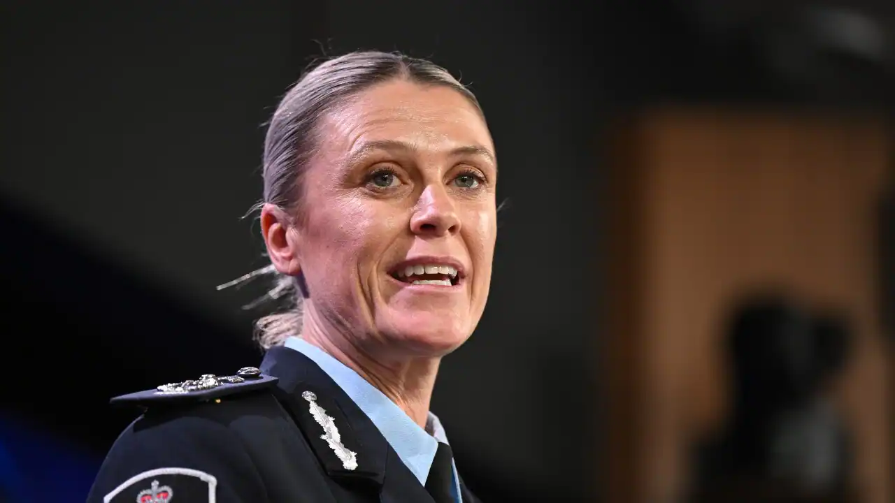 'Sadistic': AFP flags new threat as Australian links to 'paedophile' network investigated