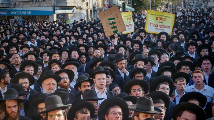 Massive Ultra-Orthodox Rally In Israel Protests Arrest Of Draft Dodgers