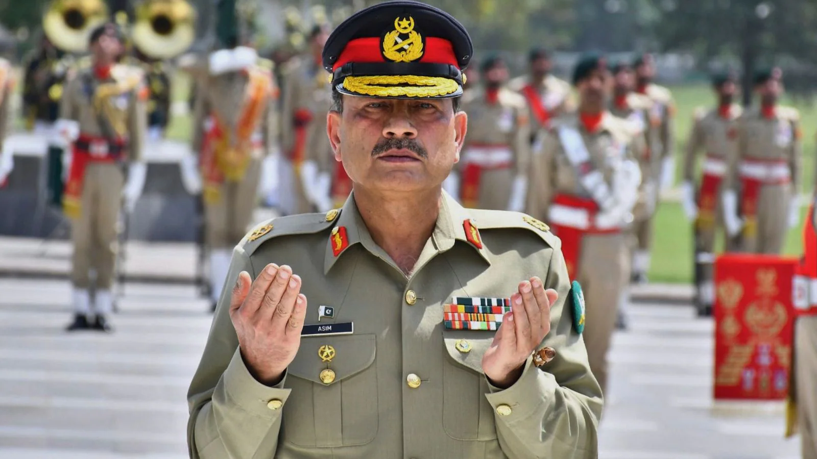 Tensions Rise Over Pakistan Army Chief's Extension: Govt Says 2027 Set, Asim Munir Wants 2030 | Exclusive