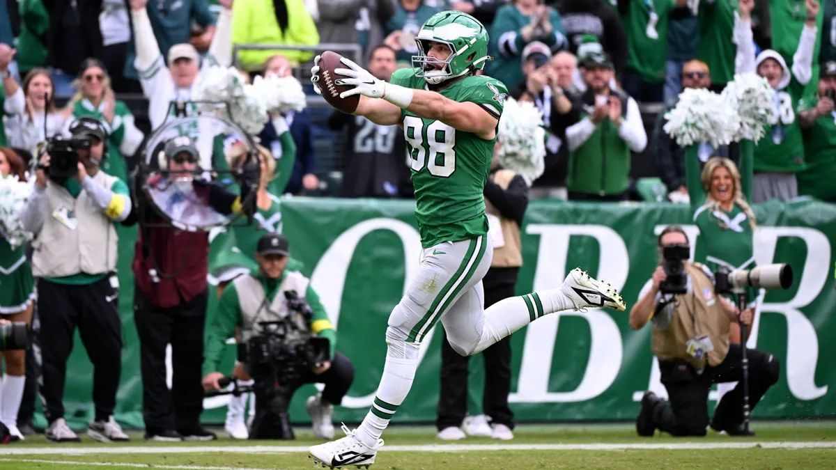 Eagles’ Dallas Goedert enters Gronk, Travis Kelce territory with TD barrage
