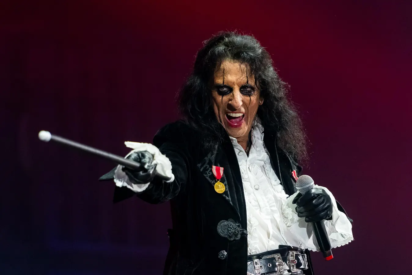 Alice (Cooper) In Wonderland: Rock Fantasy Camp To Feature The Legend