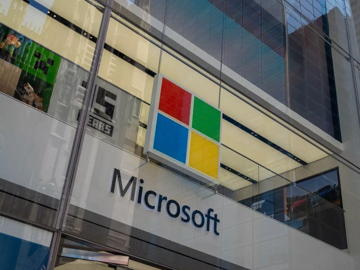 Microsoft issues update as Minecraft, X Box Live, NatWest and other services down