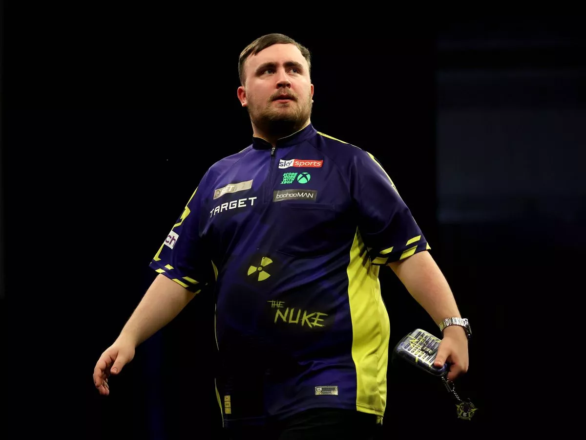 Luke Littler's world number one bid suffers setback with defeat to James Wade
