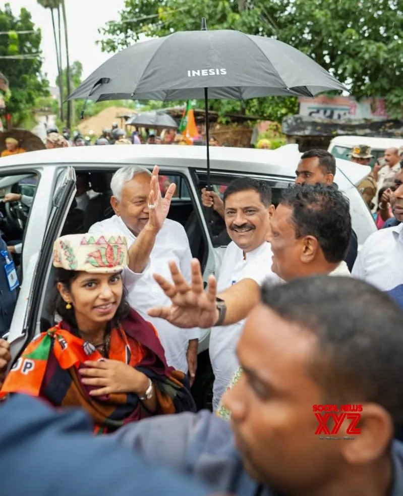 Darbhanga: NDA Roadshow in Alinagar #Gallery