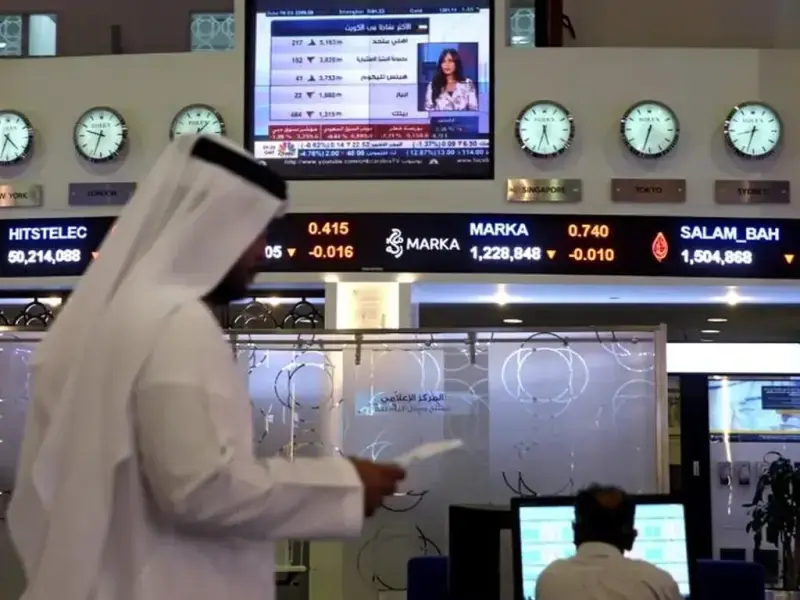 UAE stocks slide as oil drops on supply jitters