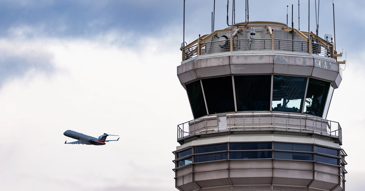 Could air traffic controllers delaying senators’ flights end the shutdown?