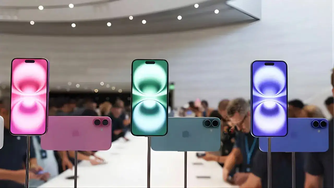 iPhone 16 Plus Price Cuts Down By Over Rs 24000 Online, Now Available For Rs 64...