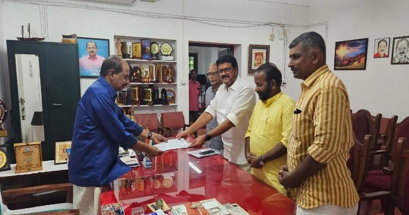 നെല്ല് സംഭരണം ഏറ്റെടുക്കാന് കേന്ദ്രത്തോട് ആവശ്യപ്പെടണം: കേരളസംയുക്ത കര്ഷക വേദി