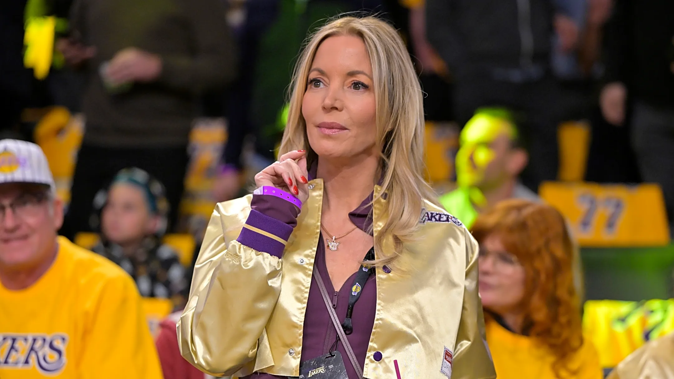 Lakers sale becomes official; Jeanie Buss to remain governor