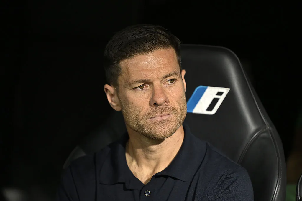 Xabi Alonso sends message to fuming Real Madrid superstar after Clasico strop