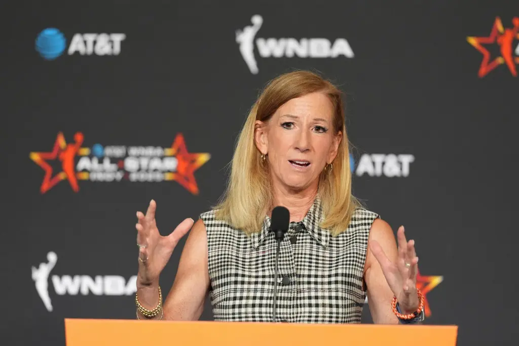 WNBA, players union agree to 30-day extension for CBA talks