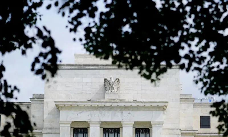 Fed lowers rates, nods to limits of data during shutdown; two policymakers dissent