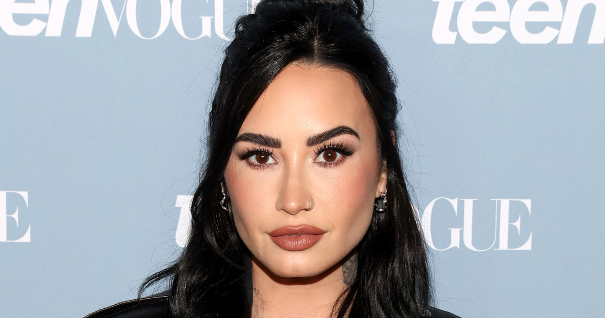 Demi Lovato Looks Unrecognizable While In Viral 'Poot' Meme Halloween Costume