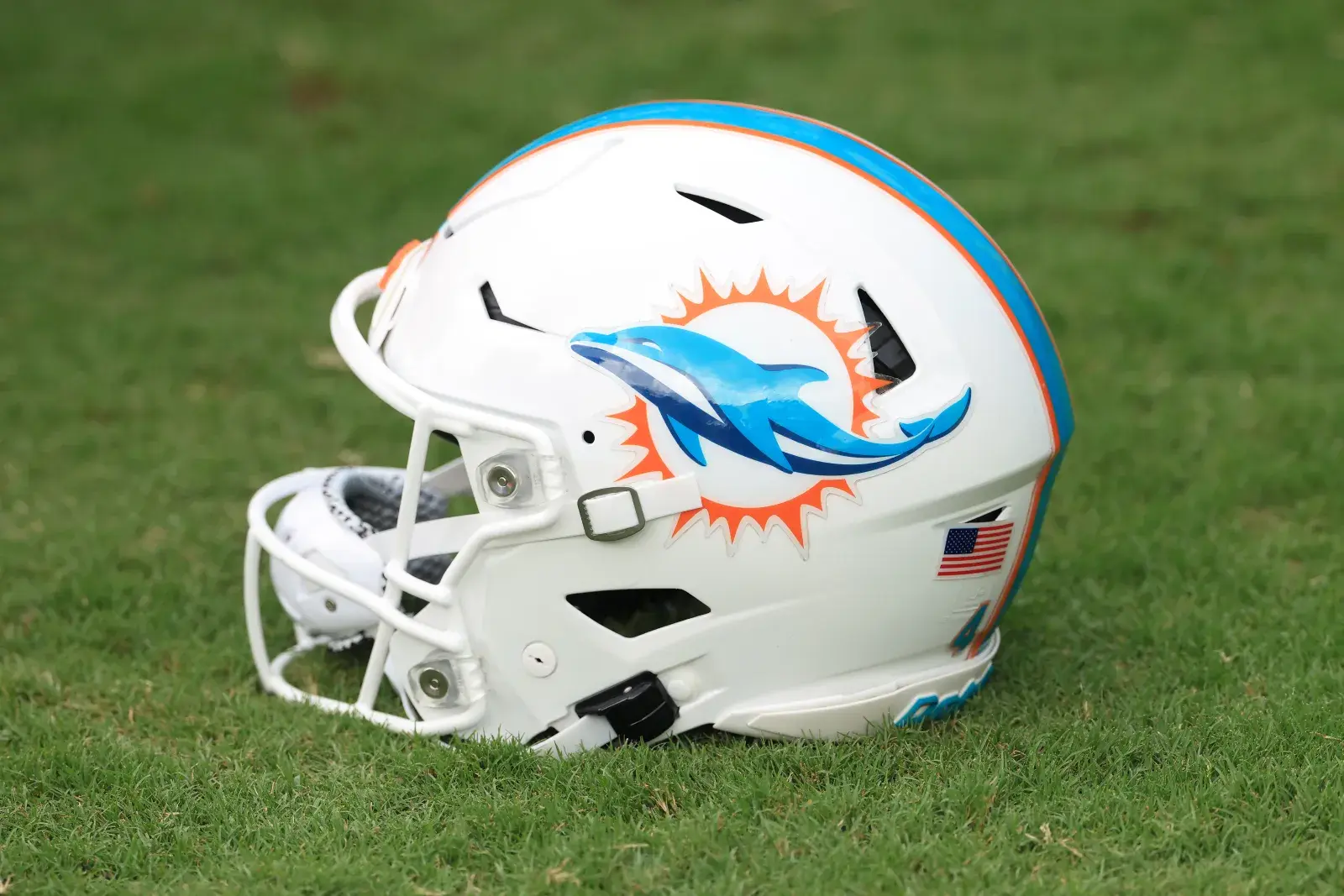 Dolphins Receive Major Trade Update From NFL Insider