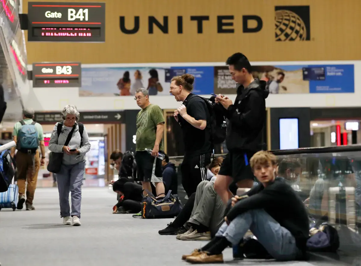 Air Travel Could Face November ‘Disaster’ As Millions Fly for Thanksgiving