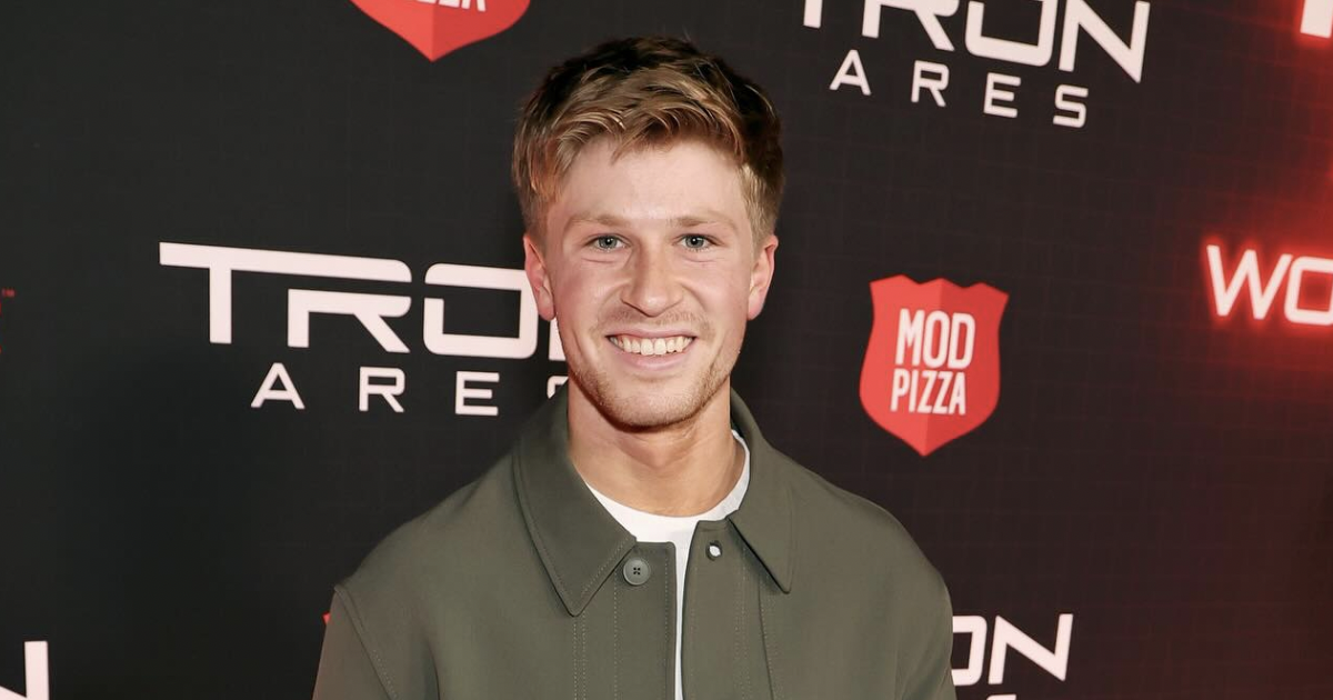 Robert Irwin’s Cowboy TikTok Has Fans Swooning