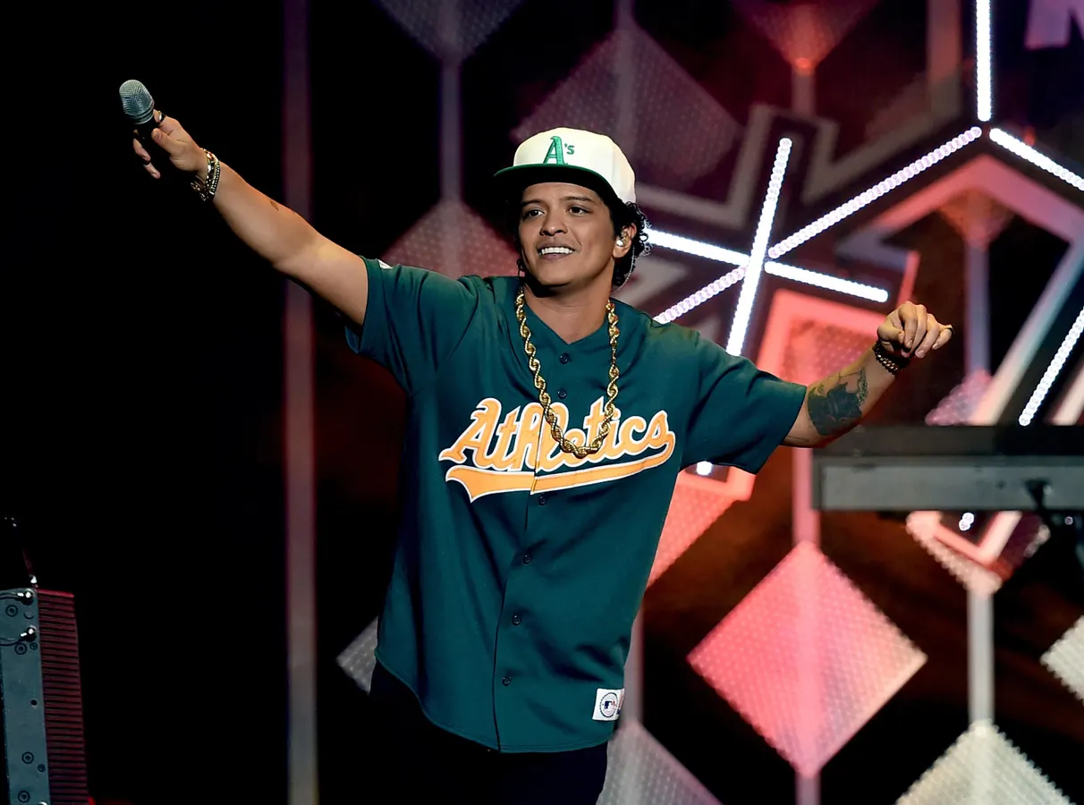 Bruno Mars Joins Eminem, Metallica And Bob Marley In A Historic Feat