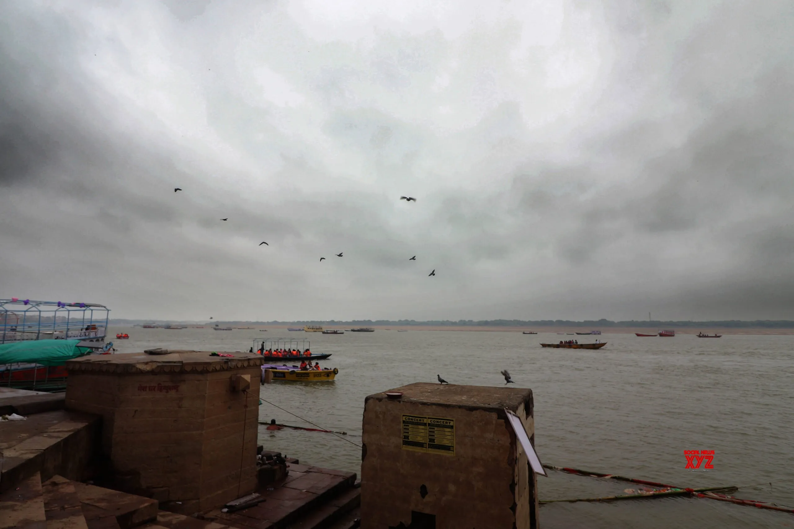 Cloudy and Rainy Weather in Varanasi #Gallery