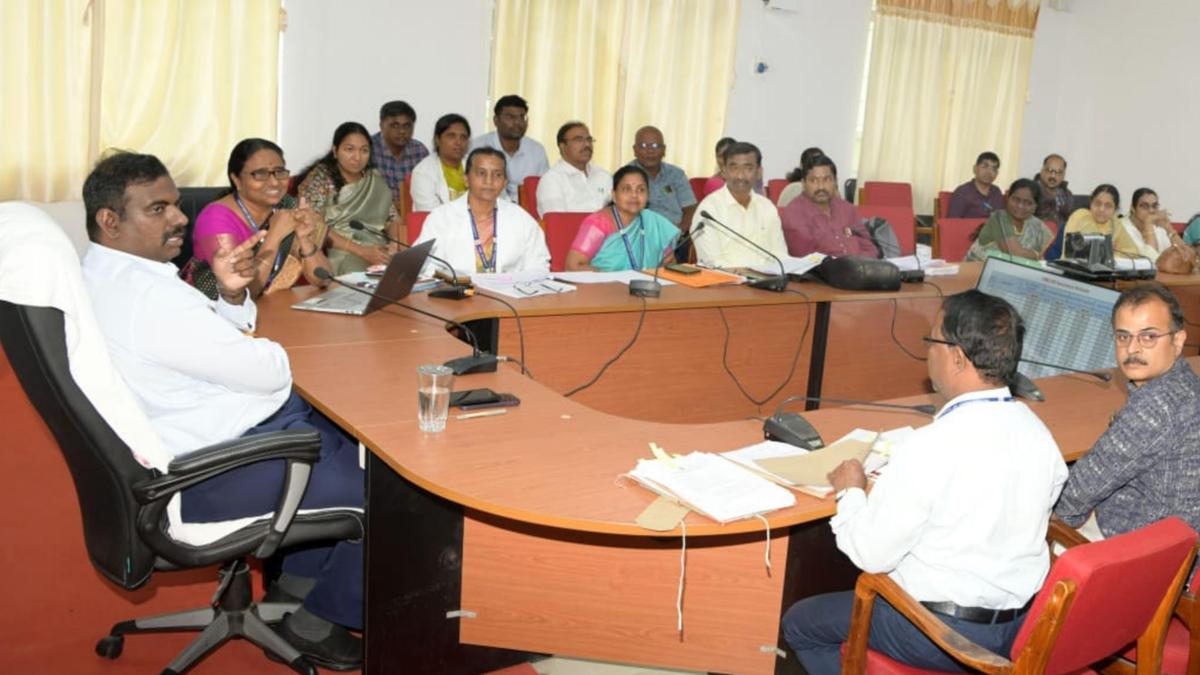 Round-the-clock ARV available for dog bites, says Collector