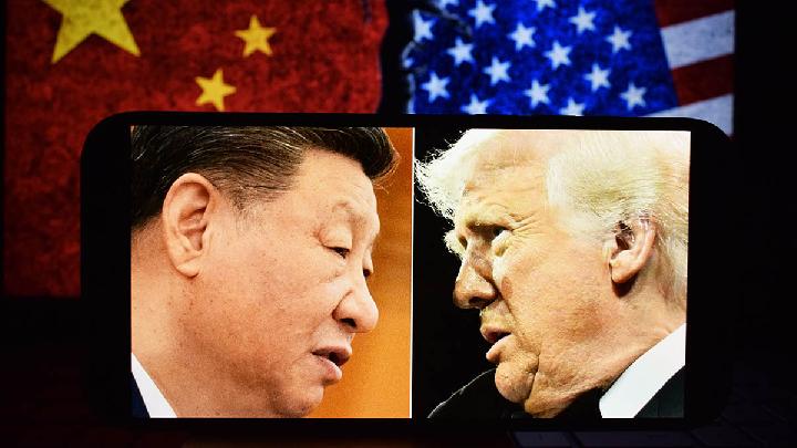 Trump, Xi Agree to Pause Trade War as China Eases Rare Earth Export Curbs