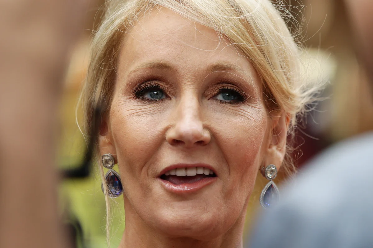 JK Rowling criticises Glamour UK for naming trans women among its ‘Women of the Year’