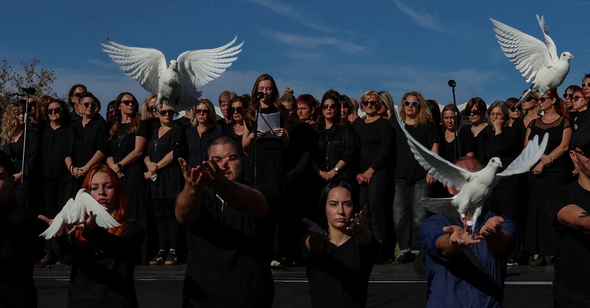Tens of thousands protest in Serbia on anniversary of deadly roof collapse