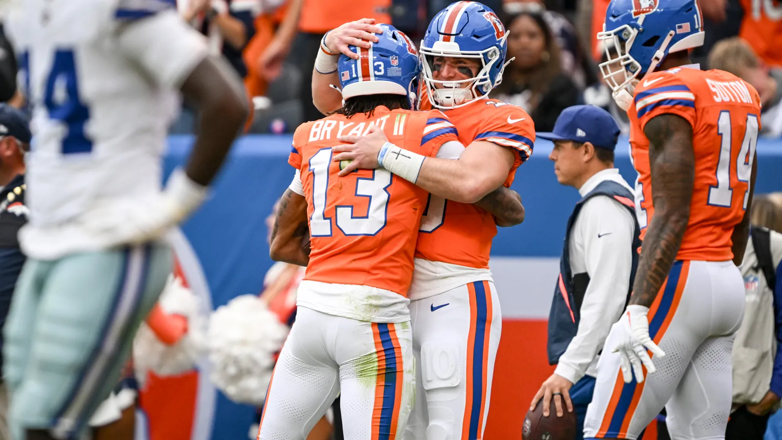 Broncos four downs: Sean Payton ain’t wearing your throwbacks, but his Broncos are doing just fine