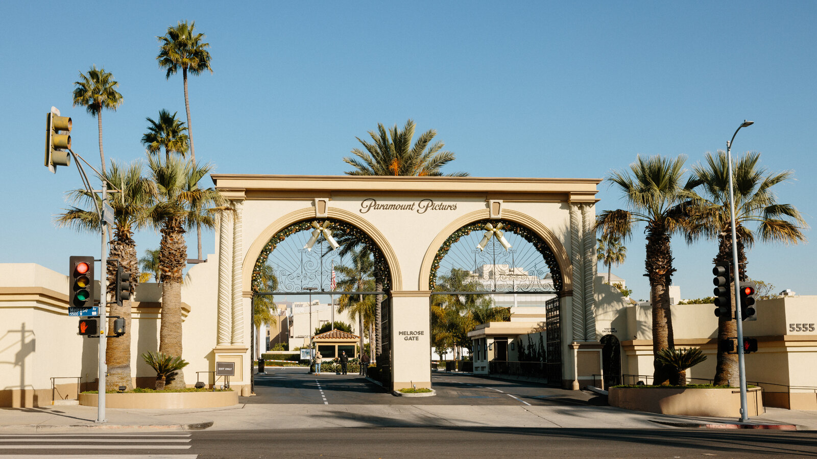 Paramount to Lay Off 2,000 Employees