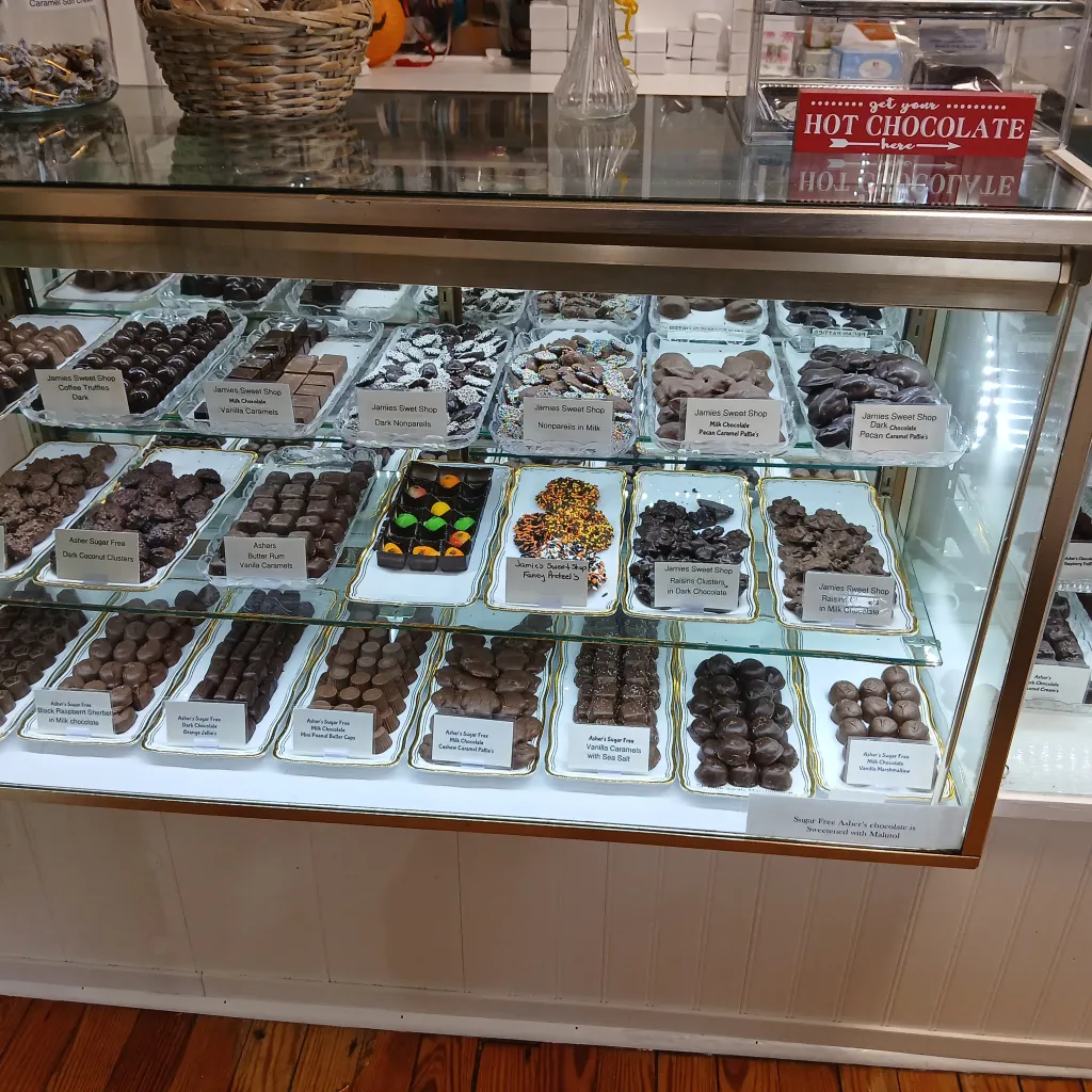 New CT candy and specialty chocolate store called 'gem' of shop