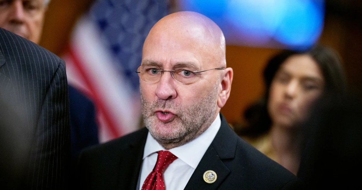 Trump admin. shifts blame for looming SNAP lapse as some Republicans mock recipients