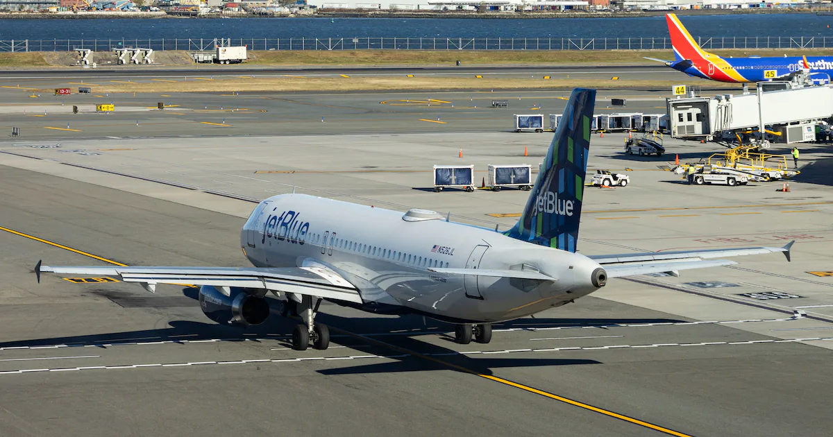 JetBlue Flight Makes Emergency Landing After Passengers Injured