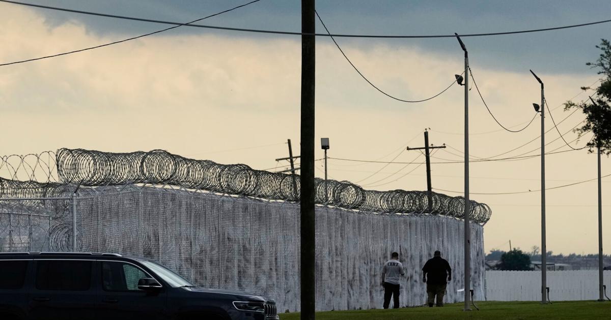 Man deported to Laos despite court order blocking his removal, attorneys say - Corsicana Daily Sun