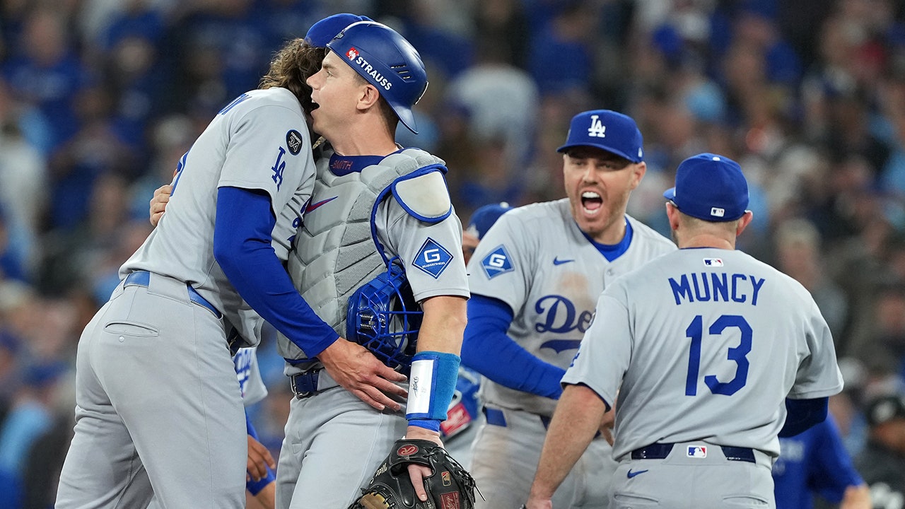 Dodgers survive elimination after Tyler Glasnow's late-game brilliance