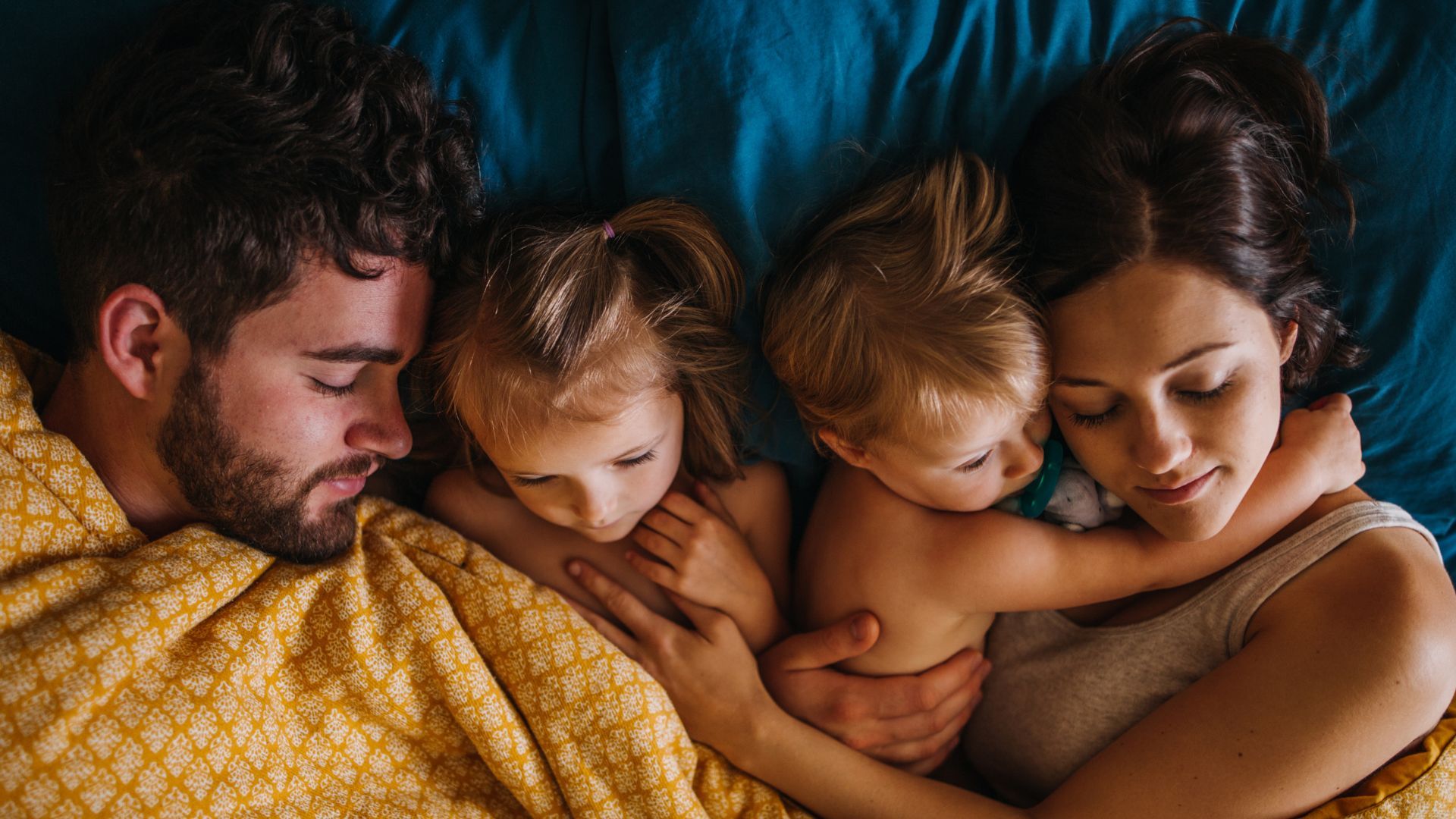 Clocks go back this weekend - the top 3 problems parents will face with their kids sleep and how to fix them fast