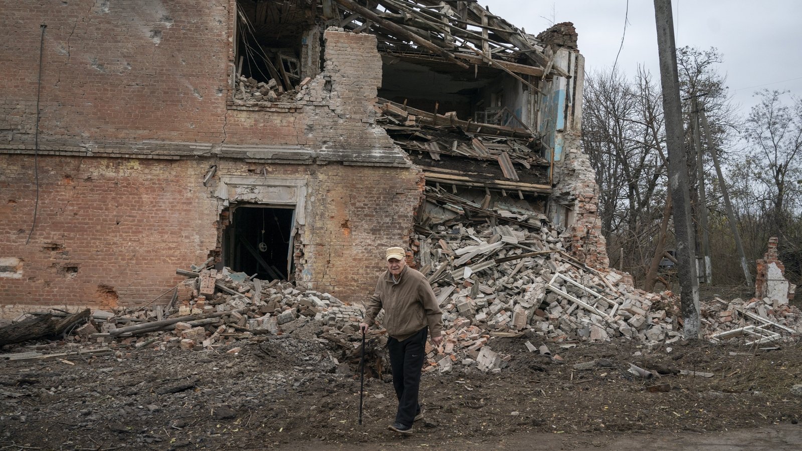 UN warns Ukrainian civilians face desperate struggle to survive amid conflict
