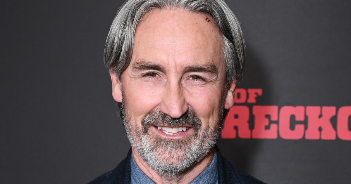 'American Pickers': Mike Wolfe Fans Tell Him 'Get a Room' as He Kisses 'Crazy' Find