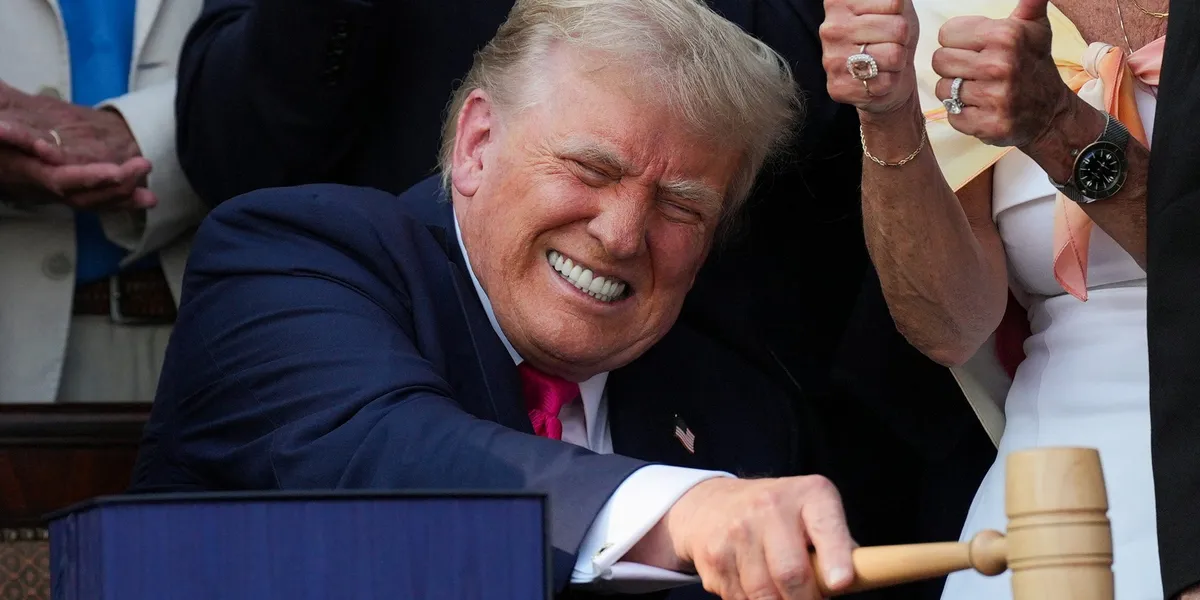 Trump’s 'covfefe'-like typo renews speculation about his mental fitness