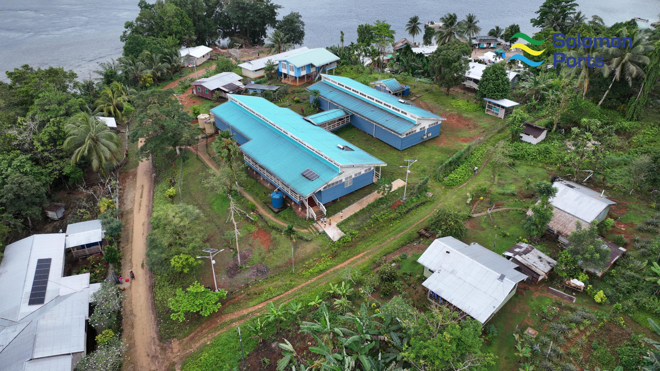 Solomon Ports hands over solar street lights to Afio Station